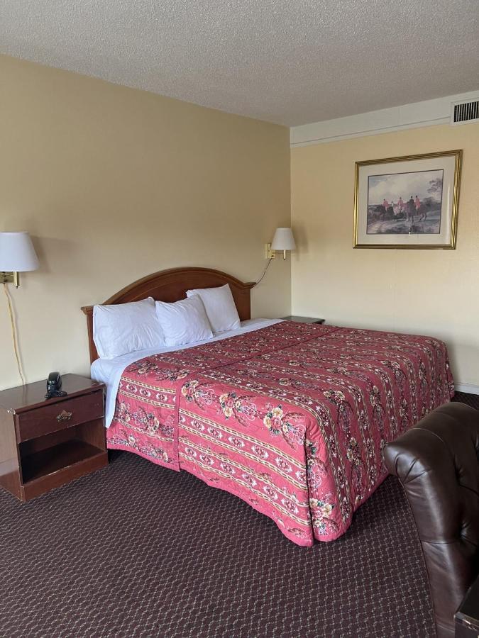 Loyalty Inn Charlotte Airport Экстерьер фото
